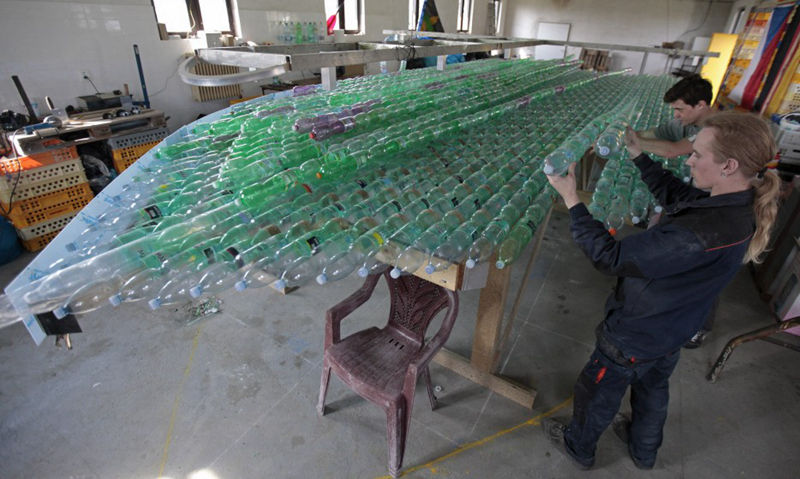 DIY a boat out of plastic bottles and sail 500 miles - pinned emoticon