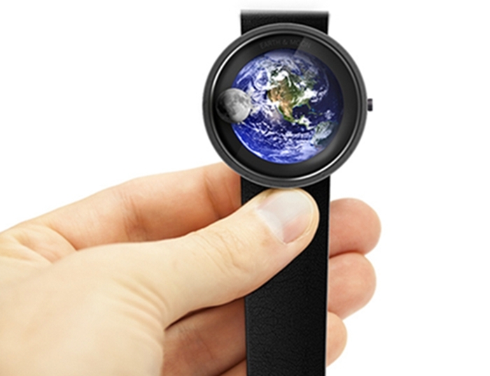 Stunning watch - Earth and Moon concept watch The art of finding time